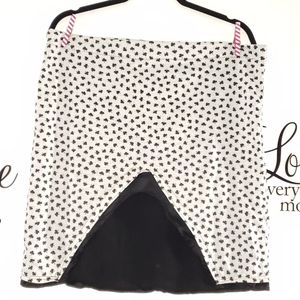 Black clover slit mini skirt - 225